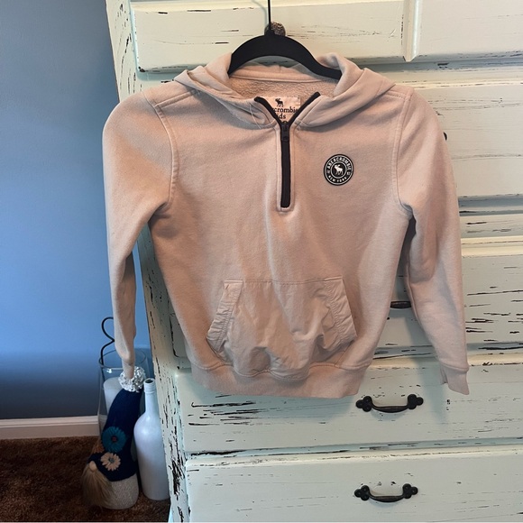 abercrombie kids Other - Abercrombie Kids Beige Hoodie. Boys size 7/8.
